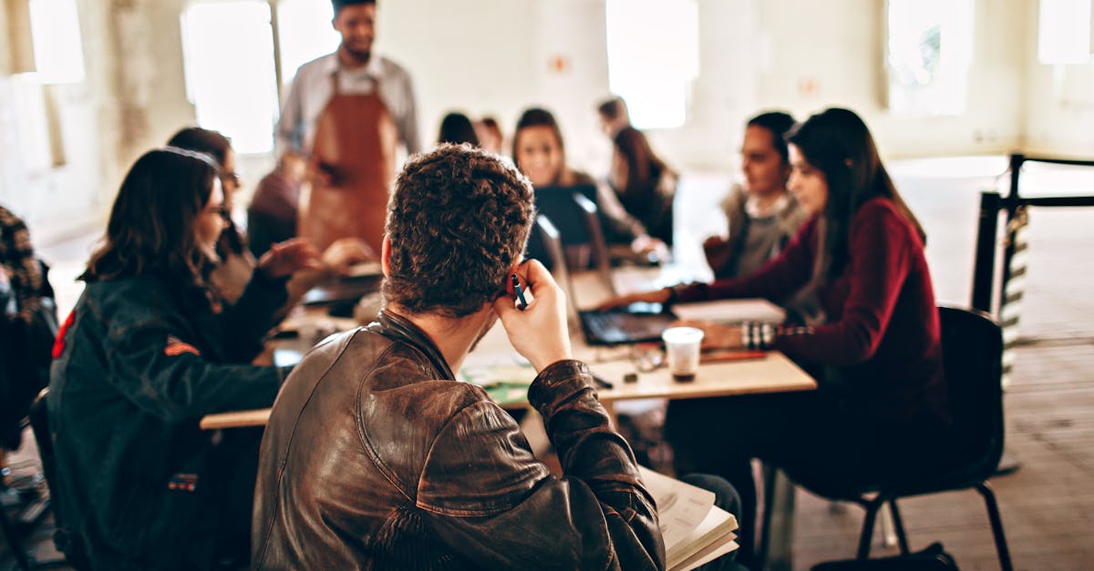 découvrez les tarifs des community managers pour optimiser votre présence en ligne. comparez les offres et choisissez le professionnel adapté à vos besoins, que ce soit pour des réseaux sociaux, la création de contenu, ou la gestion de votre communauté.